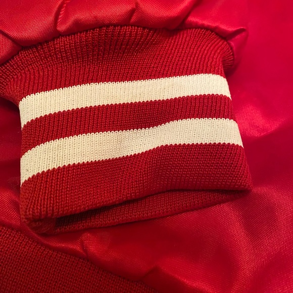 Vintage Wisconsin Badgers Chalk Line Satin Bomber Jacket - Picture 4 of 4